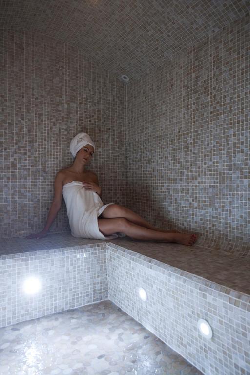 Hotel Le - &