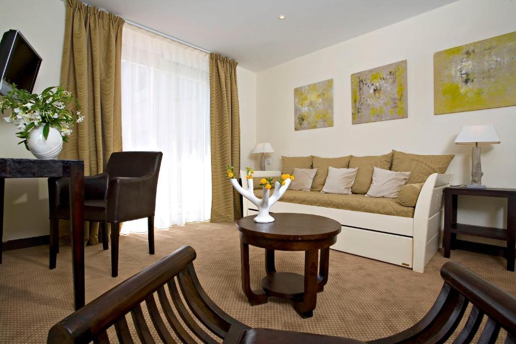 Le - & Hotel 4*