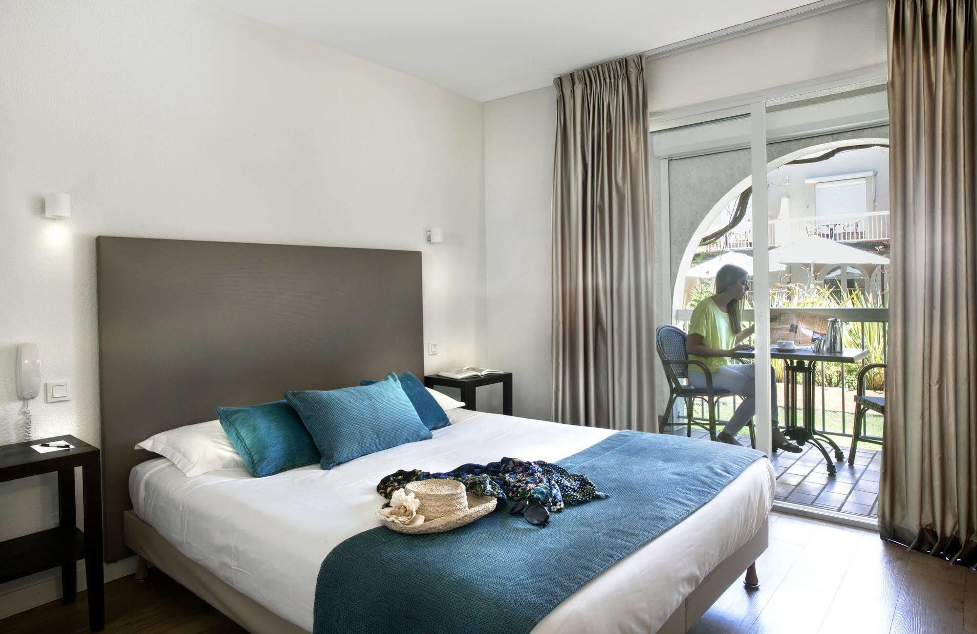 Hotel Le - &